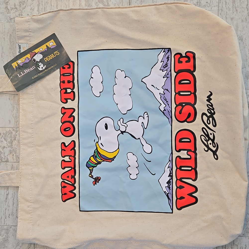 NWT L.L. BEAN x Peanuts Collab Canvas Tote Bag Snoopy Graphic Mountain